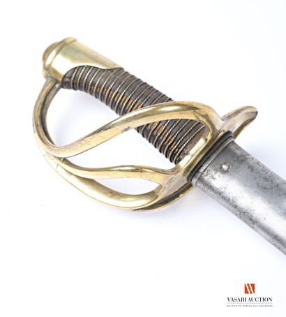 null Sabre de cavalerie légère modèle 1822, belle lame courbe de 92 cm, marquée sur...