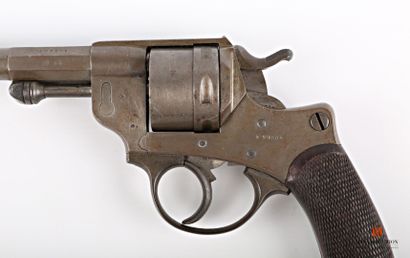 null Revolver réglementaire modèle 1873, canon rayé marqué sur le pan supérieur Mle...