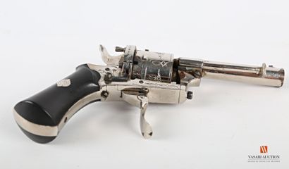 null Revolver à broche calibre 5 mm, finition nickelée, canon rond de 6 cm, barillet...