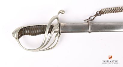 null Sabre d'officier d'infanterie type 1882, lame droite de 92,5 cm, poinçonnée...
