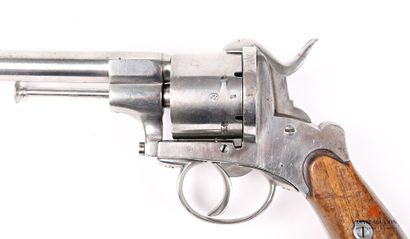 null Important revolver à broche « pour officier » système Lefaucheux calibre 12...