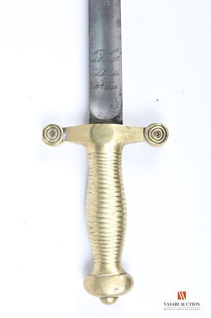 null Glaive, brass handle with twenty-six strands, triangular blade type Préval,...