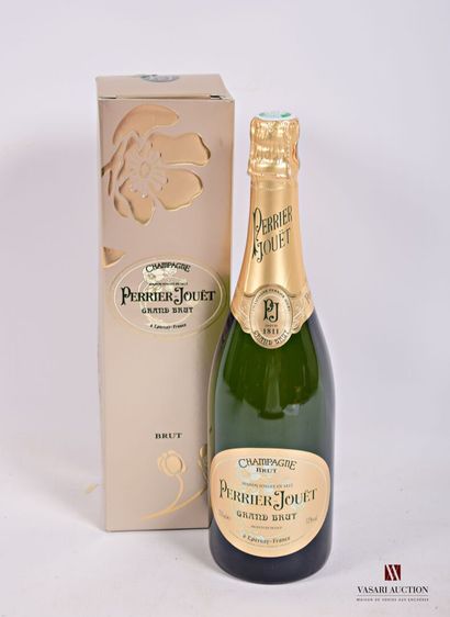 null 1 Bottle Champagne PERRIER JOUËT Grand Brut

	Presentation and level, impeccable....