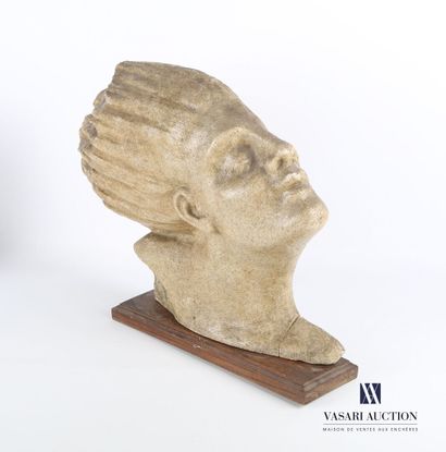 null Paul Gaston DEPREZ (1872-1941) d'après

Buste cheveux au vent

Sculpture en...