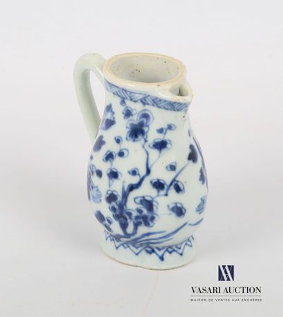 null Chine, Dynastie Qing, Période Kangxi (1662-1722) pour exportation

Petit pot...