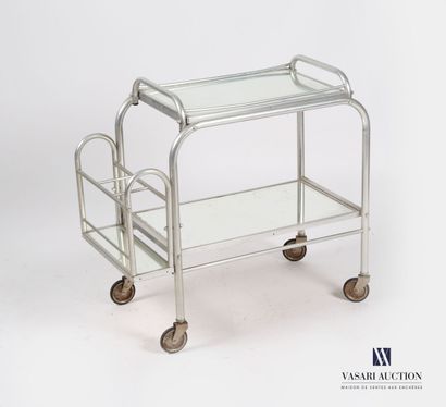 null Aluminum side table, the curved amounts, the tray is darkened by a mirror hemmed...