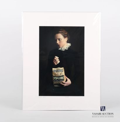 null ROMINA Ressia (born in 1981), after

Pop corn

Photography 

Yellowkorner edition...