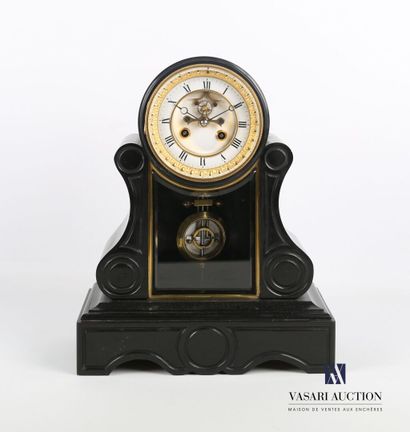 null Boundary clock said "of notary" in black marble, the annular dial decorated...
