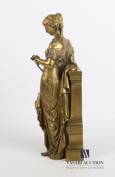 null BOURET Eutrope (1833-1906)

Femme à l'antique drapée

Bronze vernis

Signé sur...