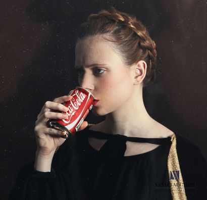 null ROMINA Ressia (born in 1981), after

Coke

Photography 

Yellowkorner edition...