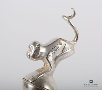 null Table bell in silver plated metal in the shape of a monkey, the button in bakelite

Mark...