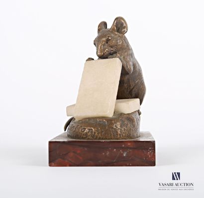 null MASSON Clovis-Edmond (1838-1913), after 

Mouse nibbling sugar

Bronze and hard...