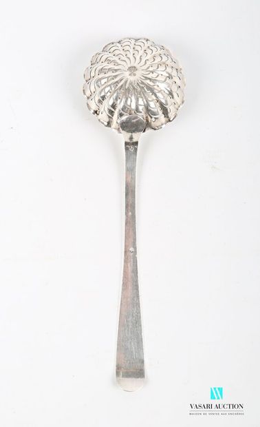 null Spoon to sprinkle out of silver 800 thousandths, the plain handle presents a...