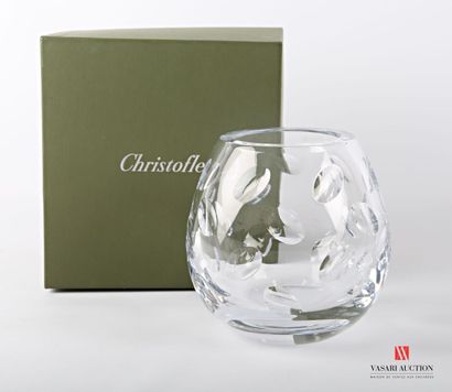 null CHRISTOFLE

Vase en cristal de forme boule à décor d'une jetée de pastilles...