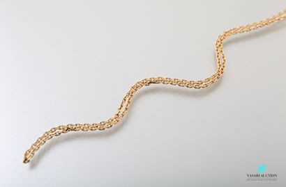 null Chain in yellow gold 750 thousandths mesh forçat 8,6 g. Length 46 cm. 

Hallmark...