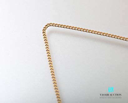 null Chain in yellow gold 750 thousandths mesh gourmette 5.6 g. Length 49,5 cm.