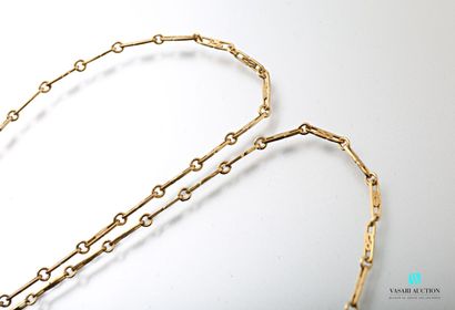 null Chain in yellow gold 750 thousandths crossed and round meshes alternated 13,1...