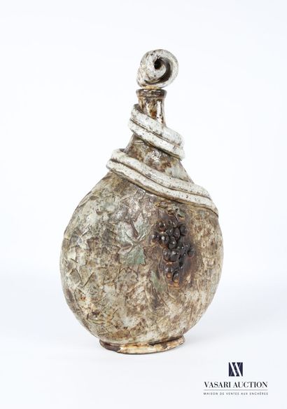 null KOSTANDA Alexandre (1821-1907)
Gourd in glazed stoneware decorated on one side...