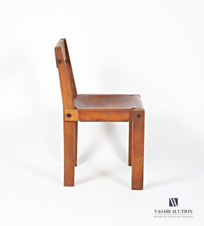 null CHAPO Pierre (1927-1987) 
Suite de six chaises en orme modèle S24, le dossier...