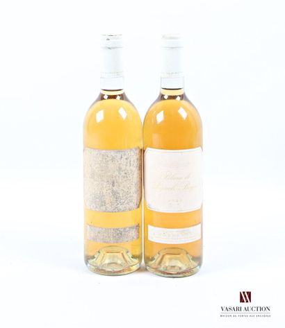 null 2 bottles BLANC DE LYNCH BAGES Bordeaux 1993
	Et.: 1 a little faded and a little...