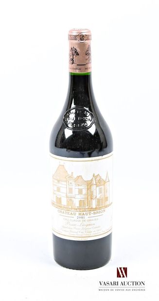 null 1 bouteille	Château HAUT BRION	Graves 1er GCC	2001
	Et. tachée. N : 0,5 cm....