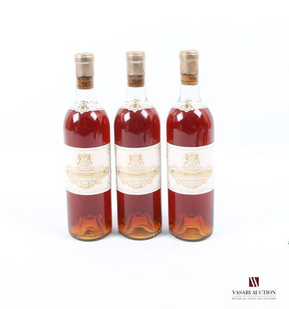 null 3 bottles Château COUTET Barsac 1er GCC 1962
	And. hardly stained. N: top s...