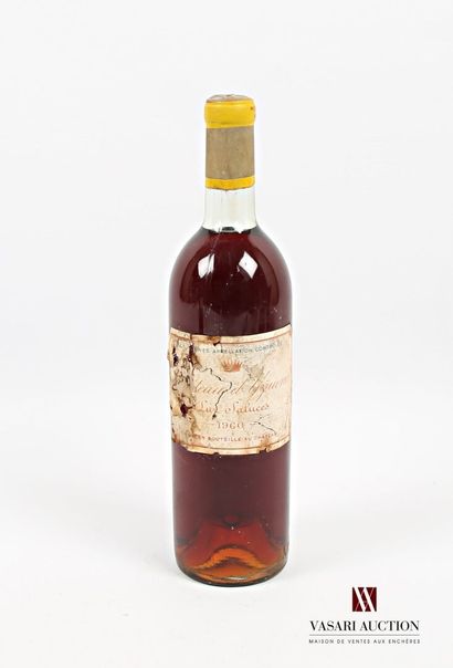 null 1 bottle Château d'YQUEM 1er Cru Sup Sauternes 1960
	Stained and torn (readable)....