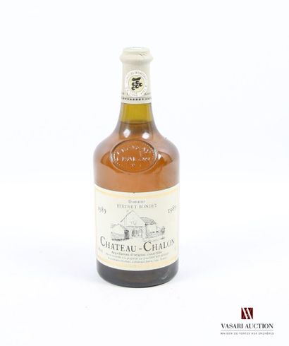 null 1 bottle CHÂTEAU CHALON mise Domaine Berthet-Bondet 1989
	Et. slightly stained....