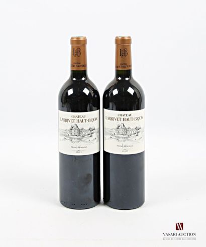 null 2 bouteilles	Château LARRIVET HAUT BRION	Pessac Léognan	
	1 blle de 2011, 1...