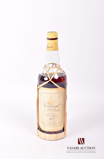 null 1 bottle Très Vieux Rhum Agricole CLÉMENT (Domaine de l'Acajou) 1952
	70 cl...