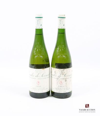 null 2 bottles SAVENNIÈRES Clos de la Coulée de Serrant 1993
	Et: 1 a little stained,...