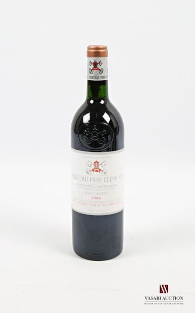 null 1 bottle Château PAPE CLÉMENT Graves GCC 1989
	And. barely stained. N : low...