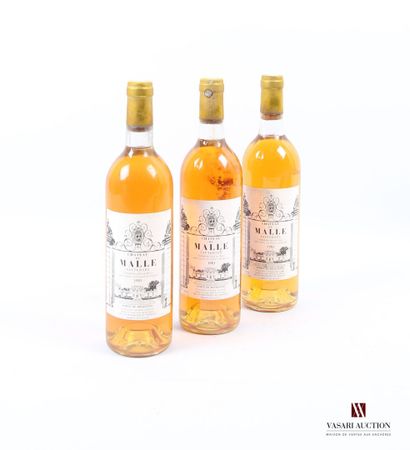 null 3 bottles Château de MALLE Sauternes GCC 1983
	And. stained. N: 2 low neck,...