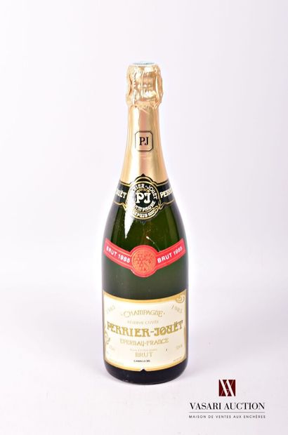 null 1 bouteille	Champagne PERRIER-JOUËT Brut 		1985
	Et. à peine tachée (1 léger...