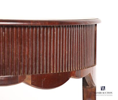 null Mahogany and mahogany veneer half-moon console, it opens with two sliding curtains...