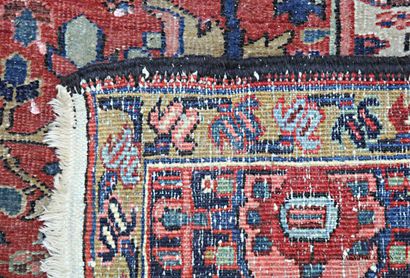 null Heriz carpet (cotton warp and weft, wool pile), Northwest Persia, circa 1930-1950
(Wear,...