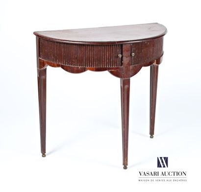 null Mahogany and mahogany veneer half-moon console, it opens with two sliding curtains...