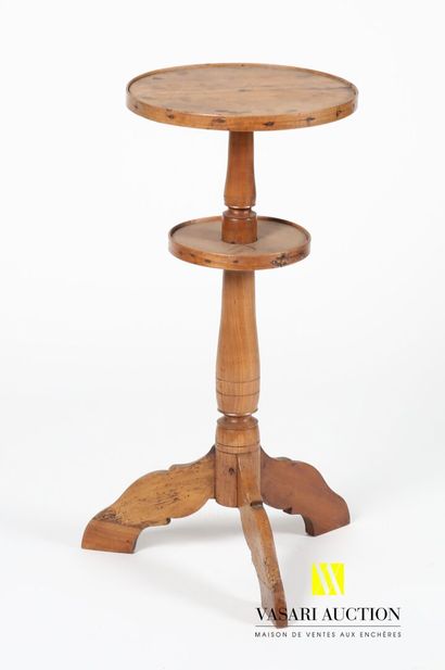 null Small pedestal table in molded natural wood, the round top rests on a turned...