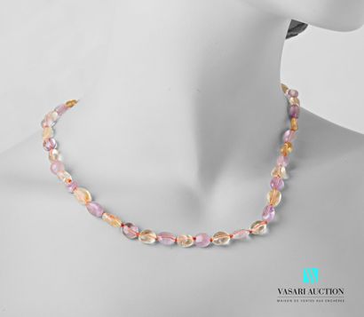 Necklace in pebbles of ametrine, the clasp...