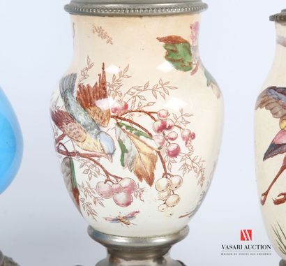 null Lot including four lamp bases, two in fine earthenware decorated with birds...