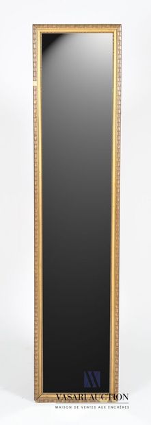 Rectangular mirror in wood and stucco molded...