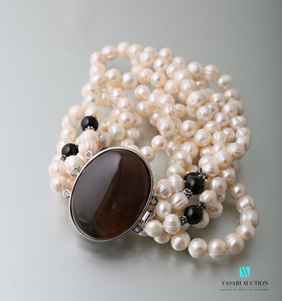 Necklace with three rows of freshwater pearls,...