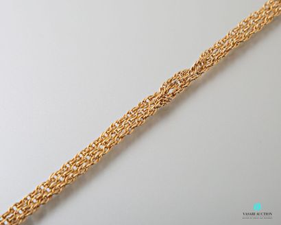 null Bracelet souple en or jaune 750 millièmes, trois rangs de mailles entrelacées...