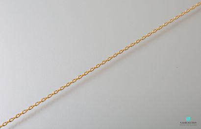 null Chain in yellow gold 750 thousandths mesh forçat 
Weight : 7,9 g - Length :...