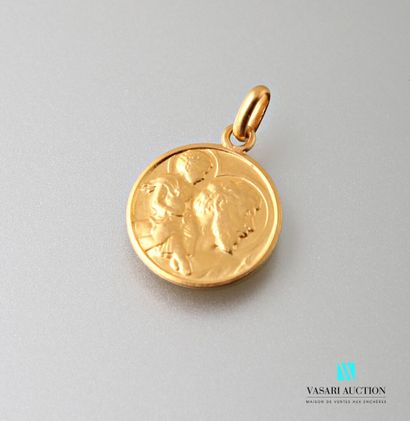 null Round medal in yellow gold 750 thousandths "Saint Christophe" back not engraved...