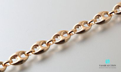 null Gold-plated flexible bracelet with coffee beans, the clasp snap hook.
Length...