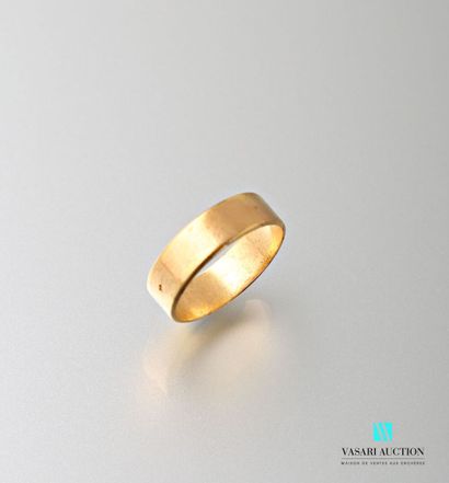 null Flat ring in yellow gold 750 thousandths
Marked with an eagle head
Weight :...