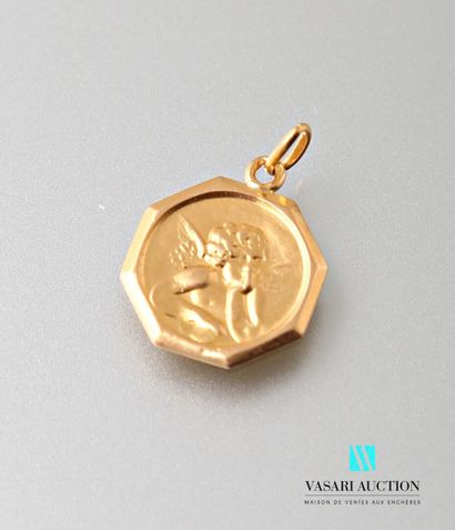 null Octagonal medal in yellow gold 750 thousandths "Angel of Raphael". Back not...
