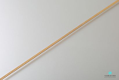 null Chain in yellow gold 750 thousandths mesh gourmette 
Marked with an eagle head
...