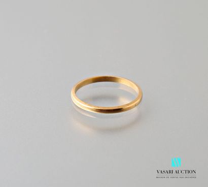 null Yellow gold ring 750 thousandths 
Weight : 1,2 g - Finger size : 52
